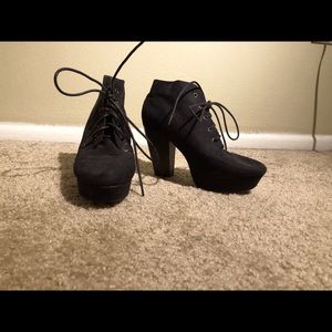 Heels size 6